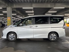 セレナeパワー HスターV スロープ