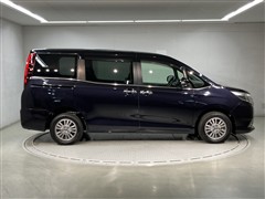 エスクァイア Xi 4WD 8ニンノリ