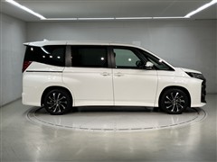 ノア HEV S-Z
