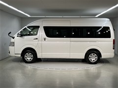 ハイエースW グランドキャビン