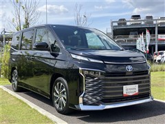 トヨタ ヴォクシー HEV S-Z