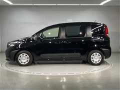 シエンタ HEV G 5ニンノリ