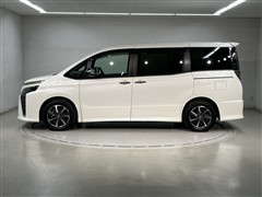 ヴォクシー ZS キラメキ 7ニンノリ