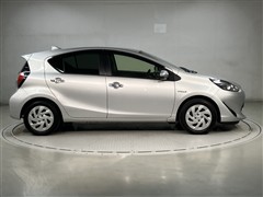 アクア S スタイルブラック