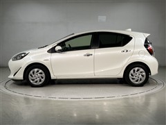 アクア S スタイルブラック