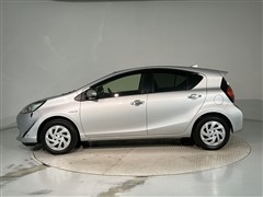 アクア S スタイルブラック