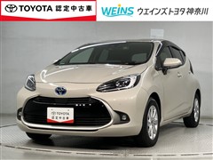 トヨタ　アクア Z