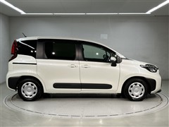 シエンタ HEV G 5ニンノリ