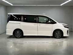 ヴォクシー ZS 7ニンノリ