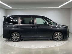 ヴォクシー HEV S-Z