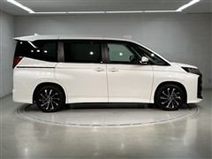 ノア HEV S-Z