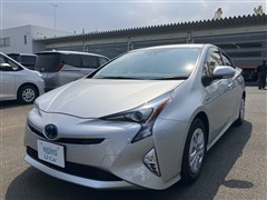 トヨタ プリウス S セーフティプラス