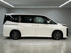 ヴォクシーHV S-Z