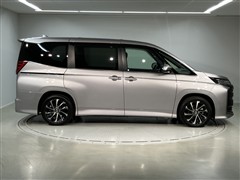 ノア HEV S-Z