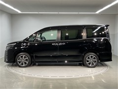 ヴォクシー ZS キラメキ2 8ニン