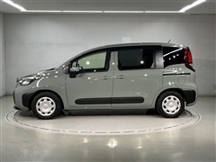 シエンタ HEV G 5ニンノリ