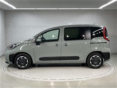 シエンタ HEV Z 5ニンノリ