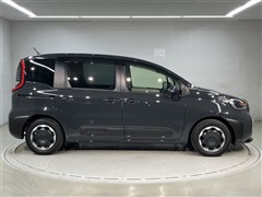 シエンタ HEV Z 5ニンノリ