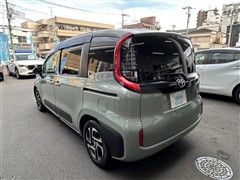 シエンタ HEV Z 5ニンノリ