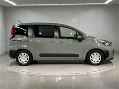 シエンタ HEV G 7ニンノリ