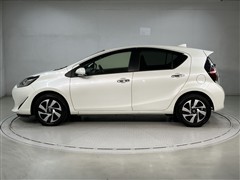 アクア S スタイルブラック