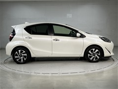 アクア S スタイルブラック