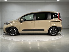 シエンタ HEV Z 5ニンノリ