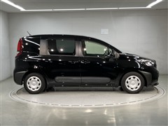 シエンタ HEV G 5ニンノリ