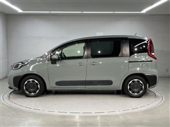 シエンタ HEV Z 7ニンノリ