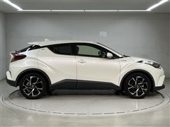 C-HR ハイブリッド G