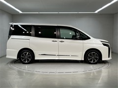 ヴォクシー ZS キラメキ3 7ニン