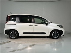 シエンタ HEV Z 7ニンノリ