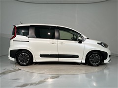 シエンタ HEV Z 7ニンノリ