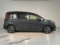 シエンタ HV Z 5ニンノリ