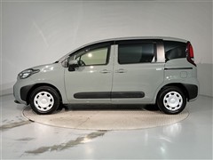 シエンタ HEV G 4WD 7ニン