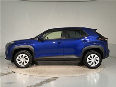 ヤリスクロス X