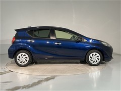 アクア S スタイルブラック