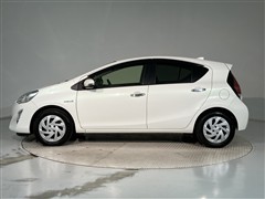 アクア S スタイルブラック