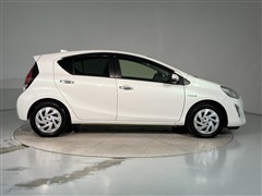 アクア S スタイルブラック