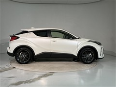 C-HR S-T GRスポーツ