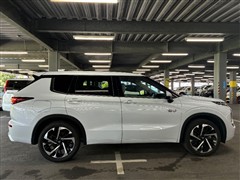 アウトランダーPHEV P
