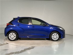 ヤリス HV Z