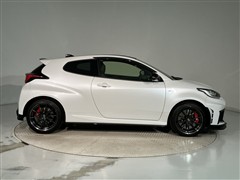 GRヤリスRZハイパフォーマンス8AT