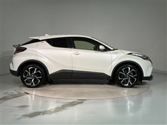 C-HR ハイブリッド G