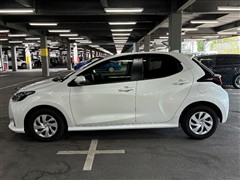 ヤリス X