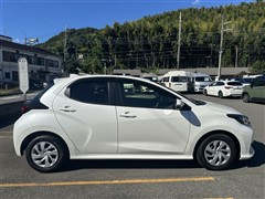 ヤリス G