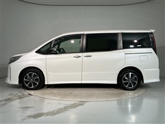 ノア Si WxB3 7ニンノリ