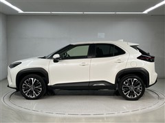 ヤリスクロスHV Z