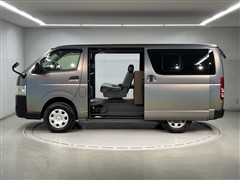 ハイエースV DX U-BASE ONE