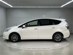 プリウスアルファ Gチューンブラック